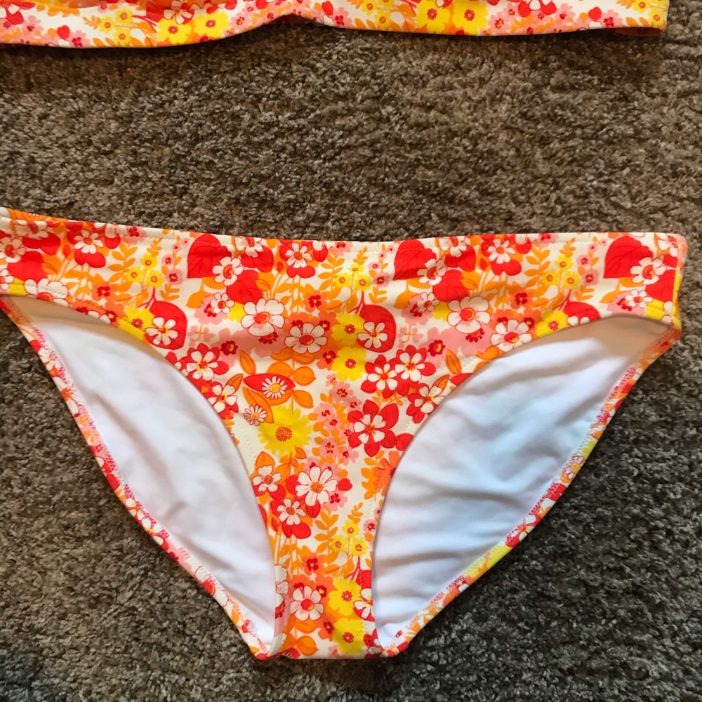 aerie floral bikini - Picture 2 of 9
